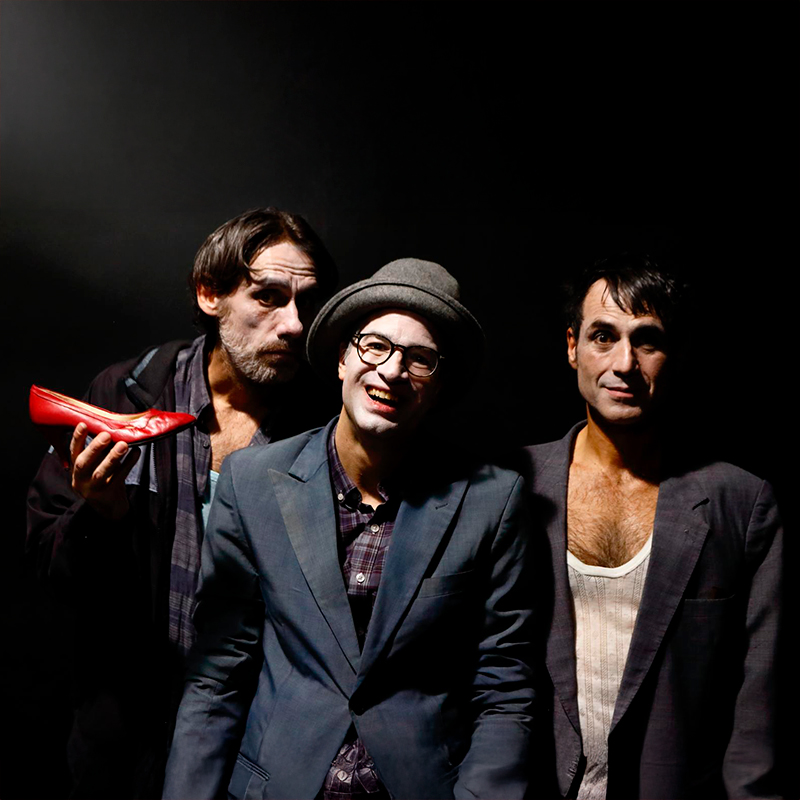 Segovia Winter Theatre Festival: "Los despiertos" by José Troncoso