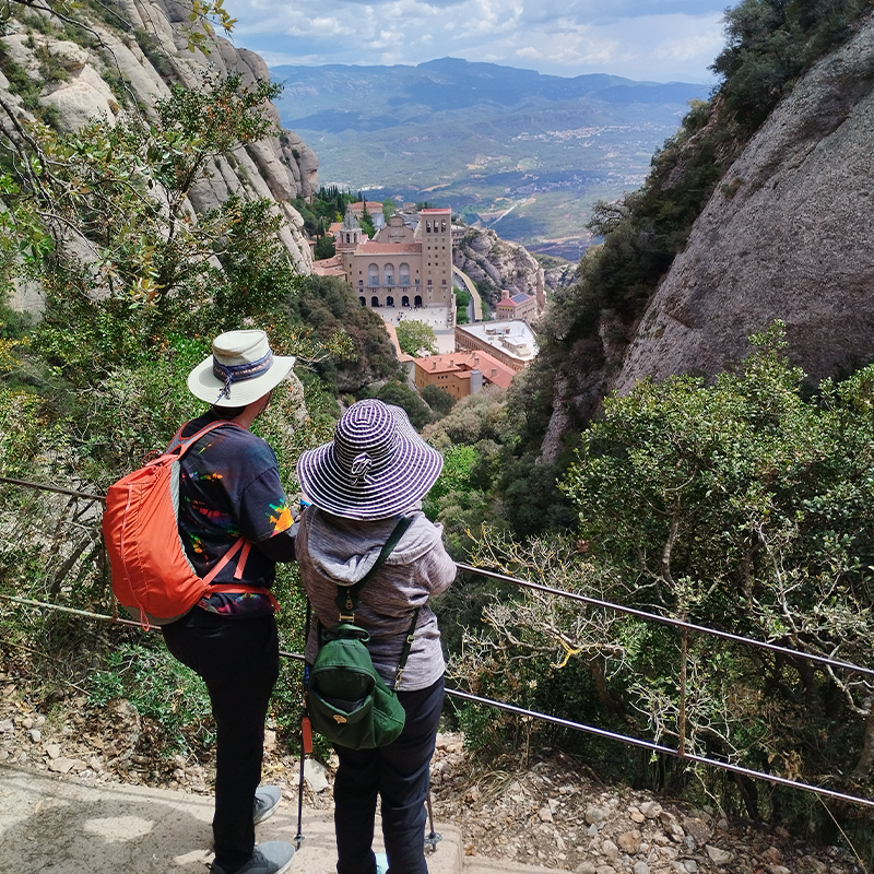 Senderismo en Montserrat y Monasterio con un guía local