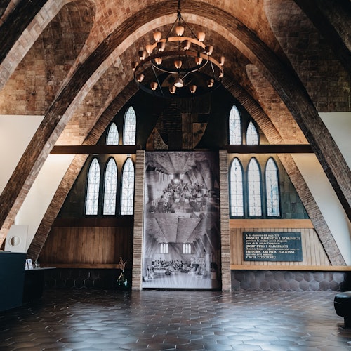 Bodega Codorníu: Tour guiado + Cata de cava