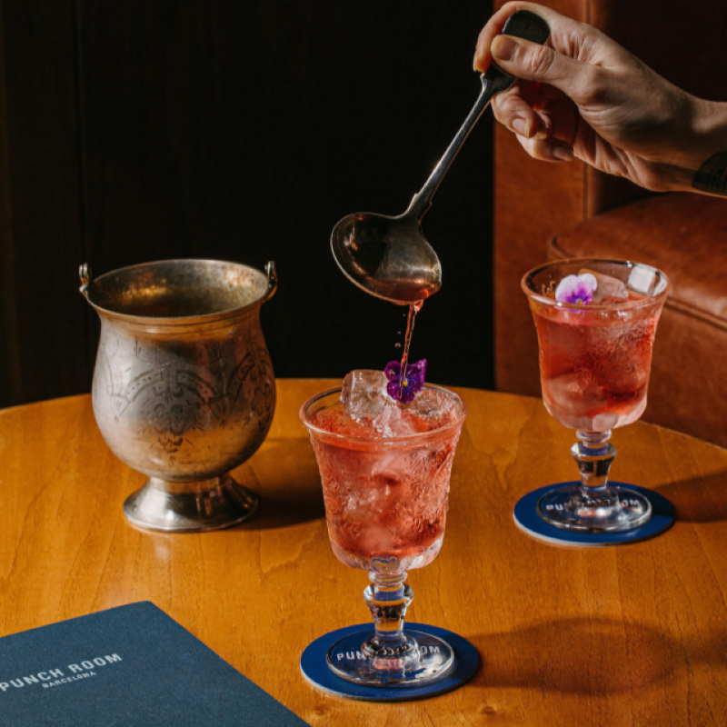 Valentine's Day in Punch Room Barcelona for 2 Persons