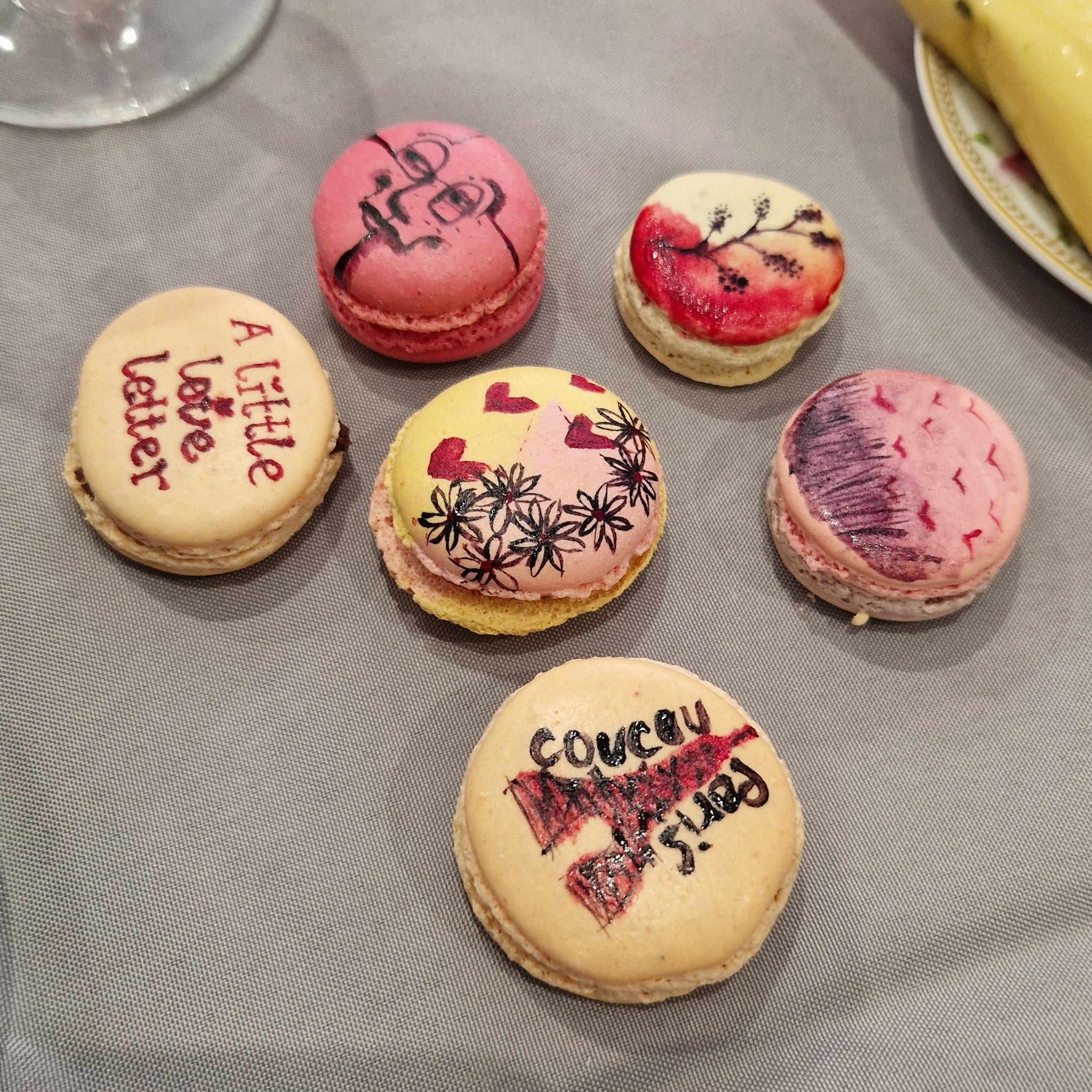 Peinture sur macarons