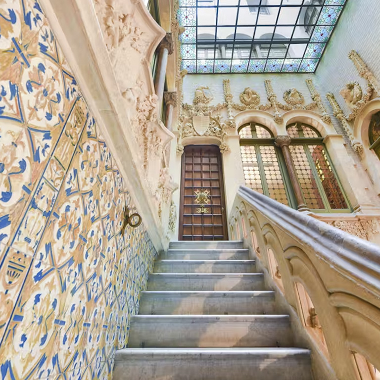 Palau Baró de Quadras: Tour guiado