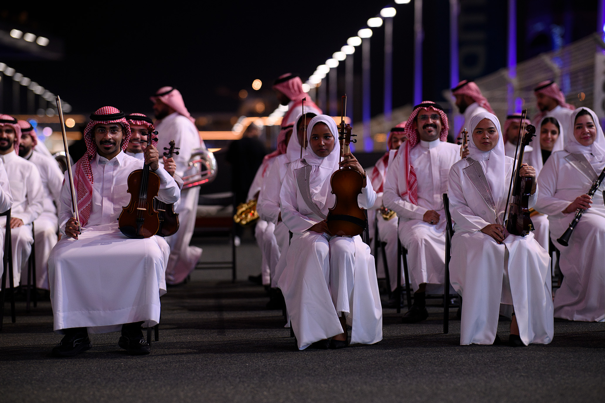 Racing and entertainment under the lights
