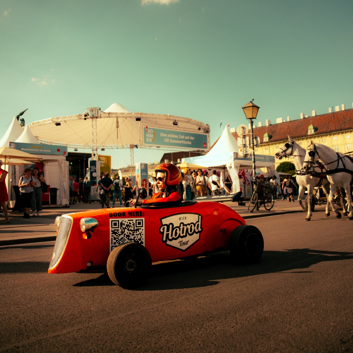 Hotrod Tour Vienna - Fastest Sightseeing Tour in Vienna