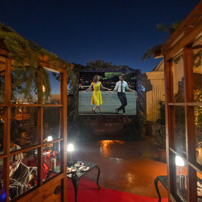 VALENTINE'S DAY MOVIE: CINEMA AND DINNER AT THE ROOFTOP GARDEN OF THE PALACE BARCELONA