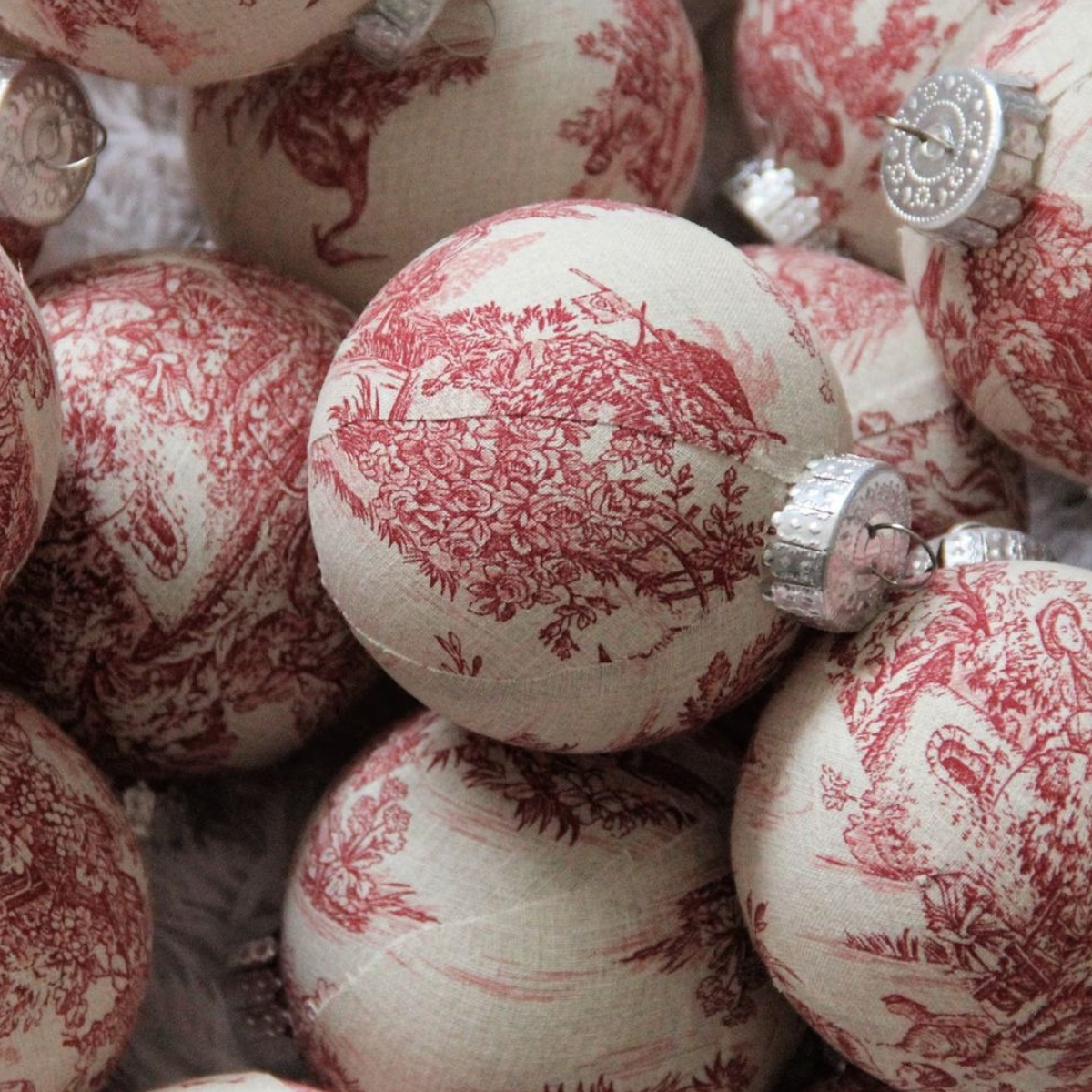 Decorate Your Own Christmas Balls