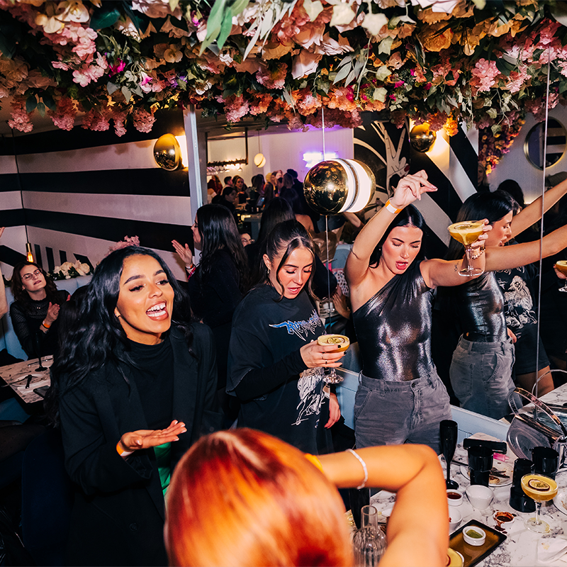 DUO Brunch - Bottomless Waffles & Prosecco with 90 mins of Cocktails or prosecco