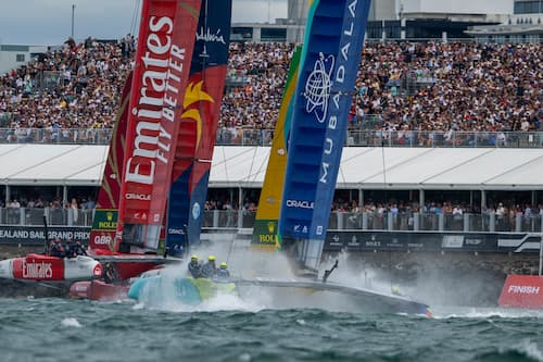 Waterfront Premium Lounge