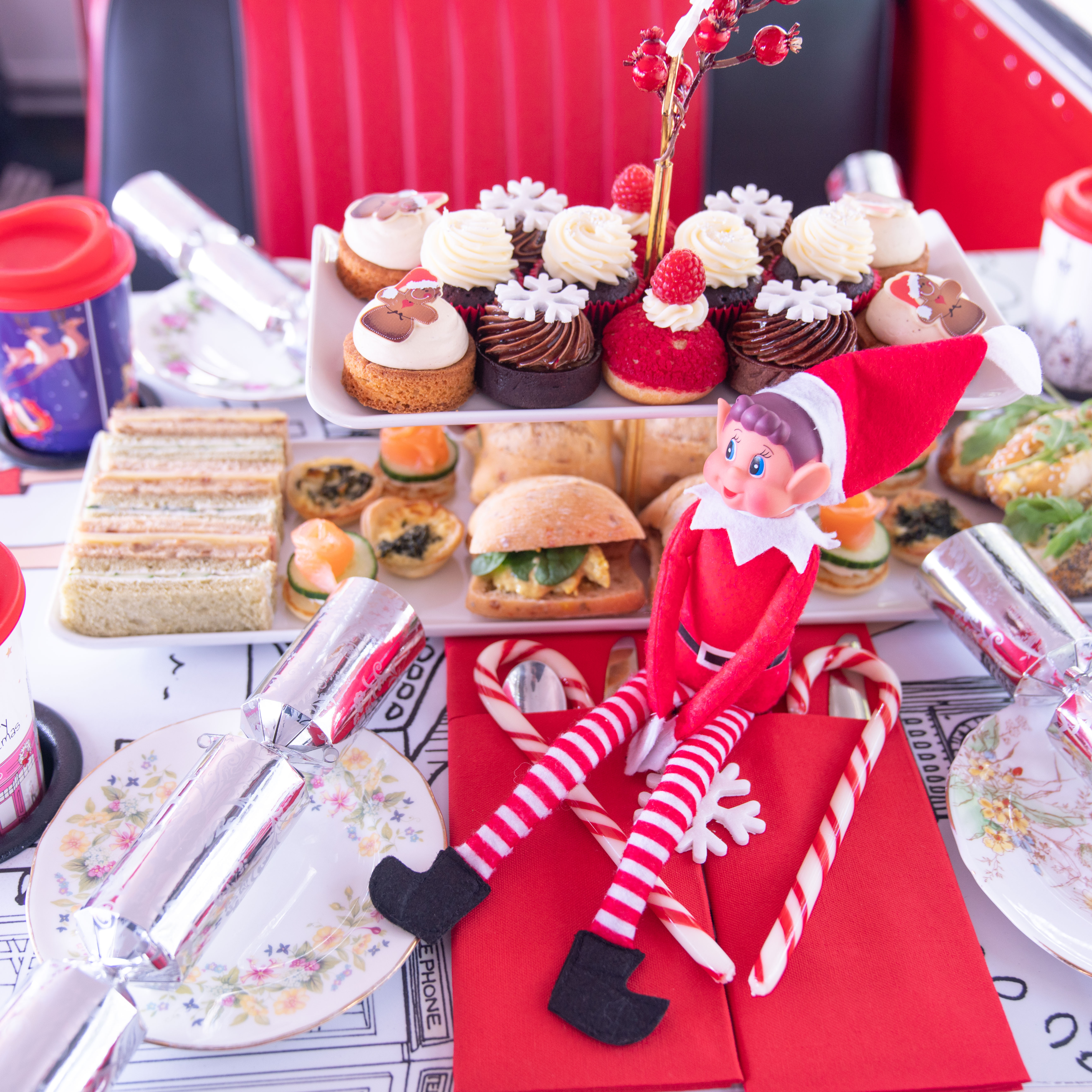 ﻿Clásico Afternoon Tea Visita turística de Londres en autobús