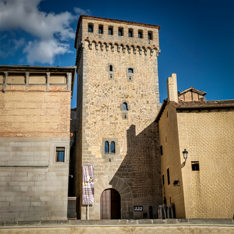 Domingos de Patrimonio: Esgrafiado en el Torreón