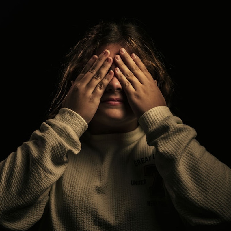 Escondite en la Oscuridad – Juego inmersivo sensorial de 1h en Barcelona