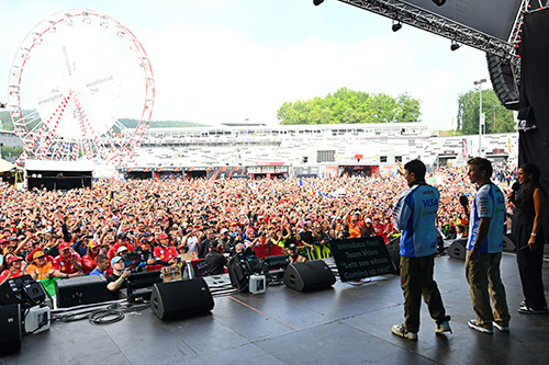The forest, the rain, and 380,000 fans
