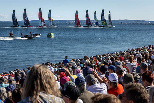 Waterfront Premium Lounge