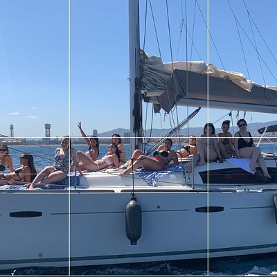 Private sailing and paddlesurfing tour with skipper up to 11 people