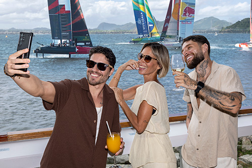 Waterfront Premium Lounge