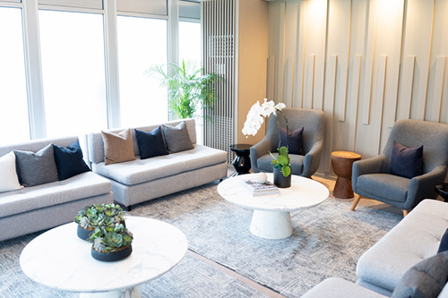 A lounge with benefits