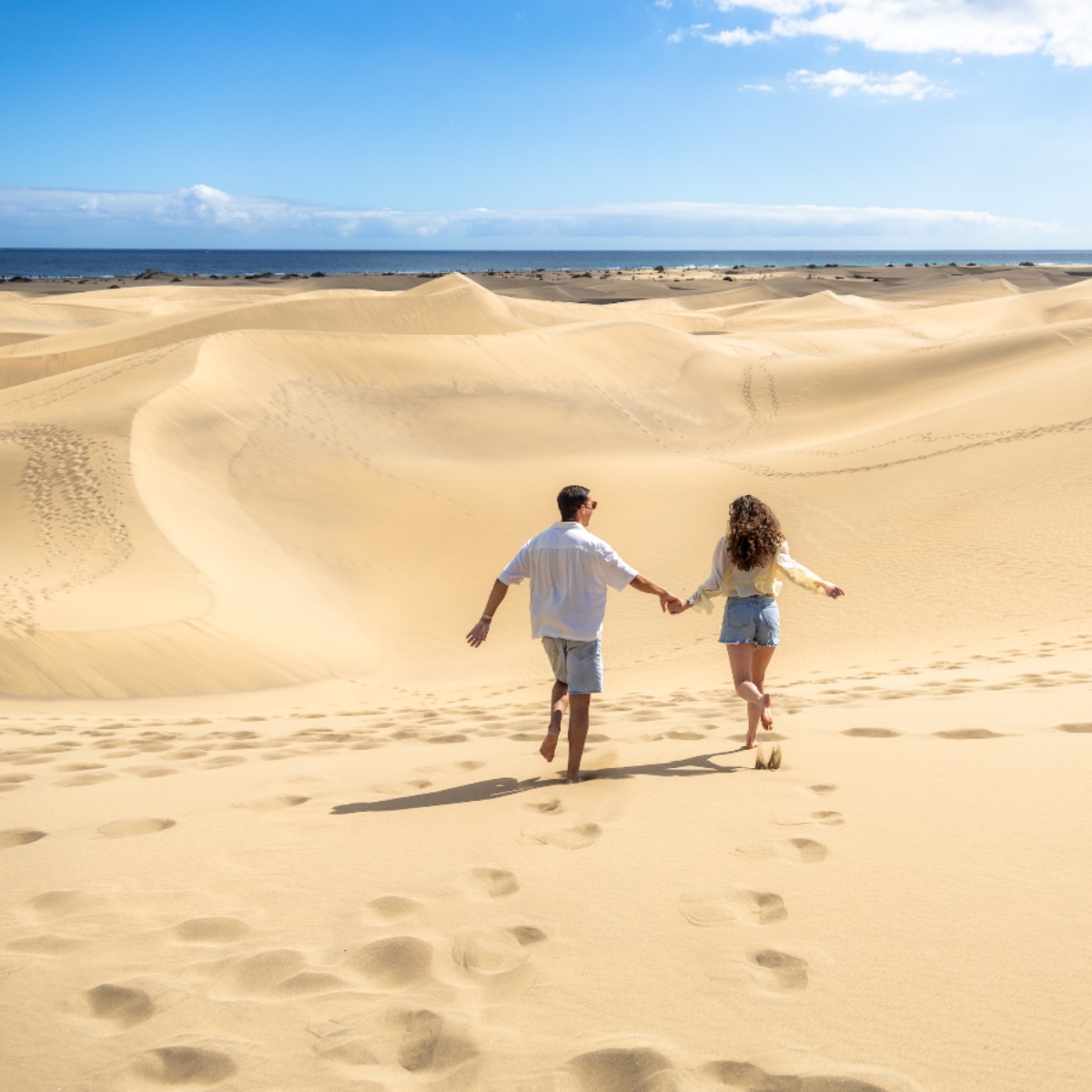 Photoshooting session in the magical Maspalomas Dunes