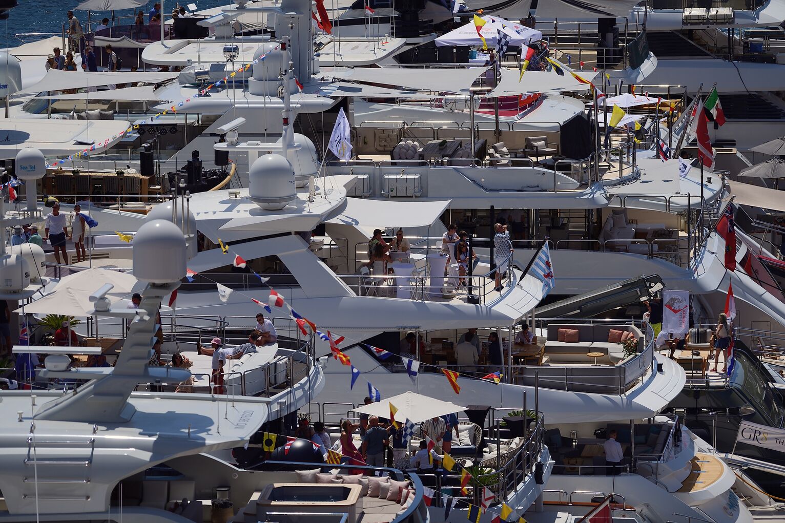 Monaco beyond the barriers