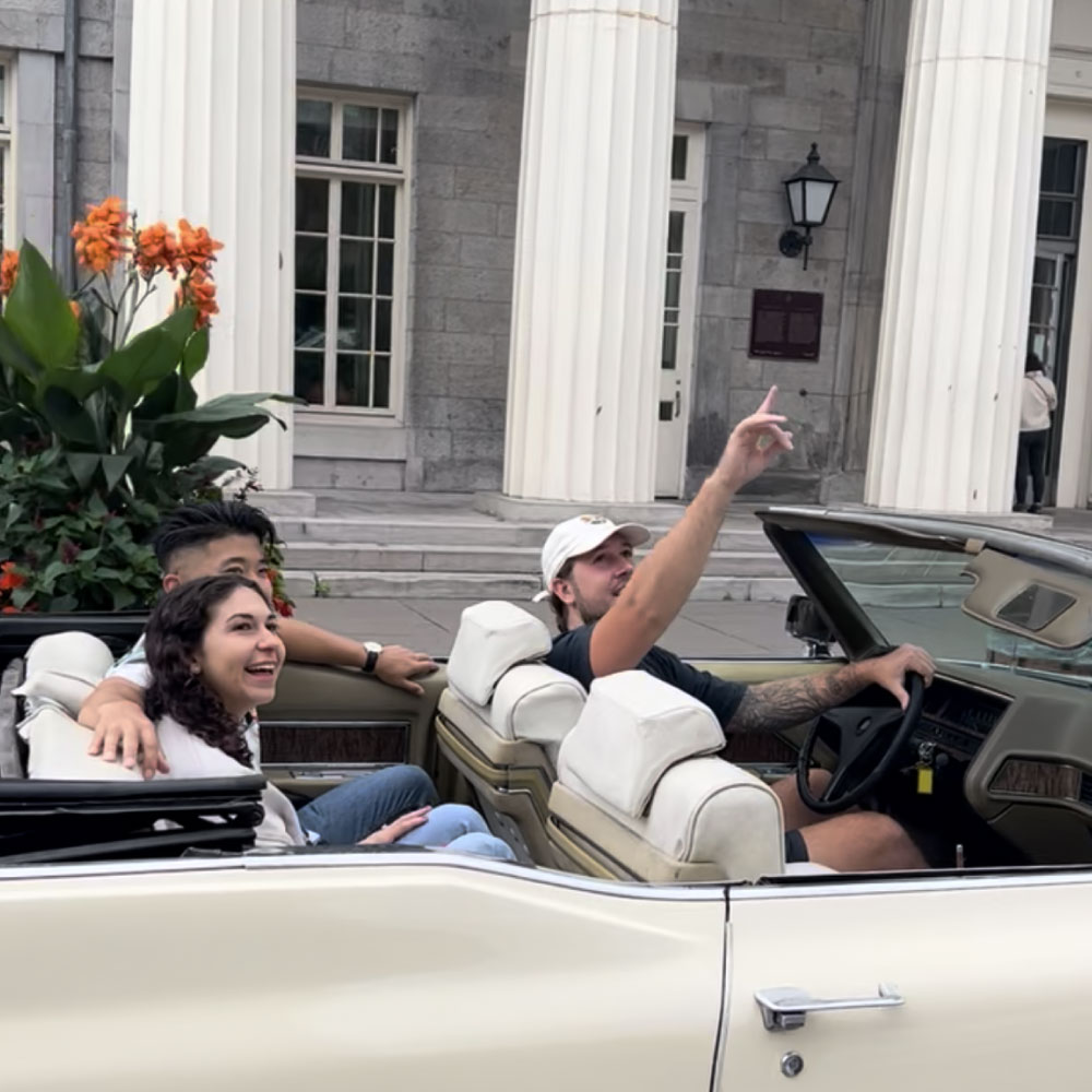 Old Montreal in Depth: Convertible Cadillac History Tour
