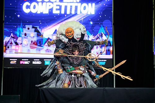 Cosplay & Panels