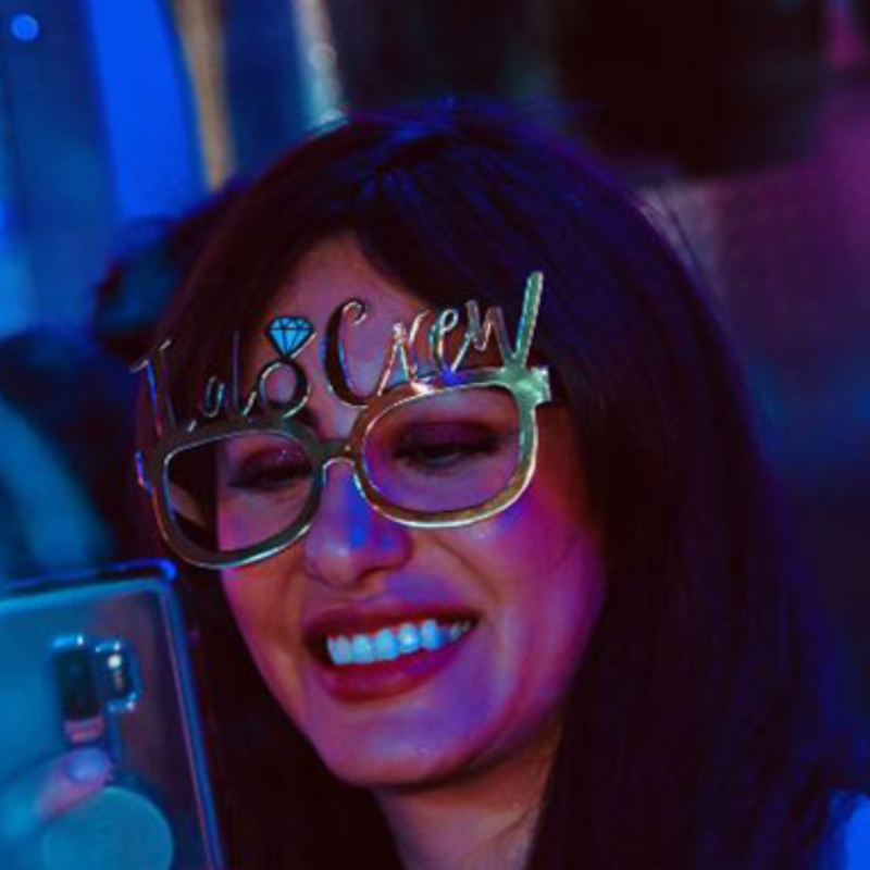 Pitch dating  ! viens pitcher un(e) ami(e)