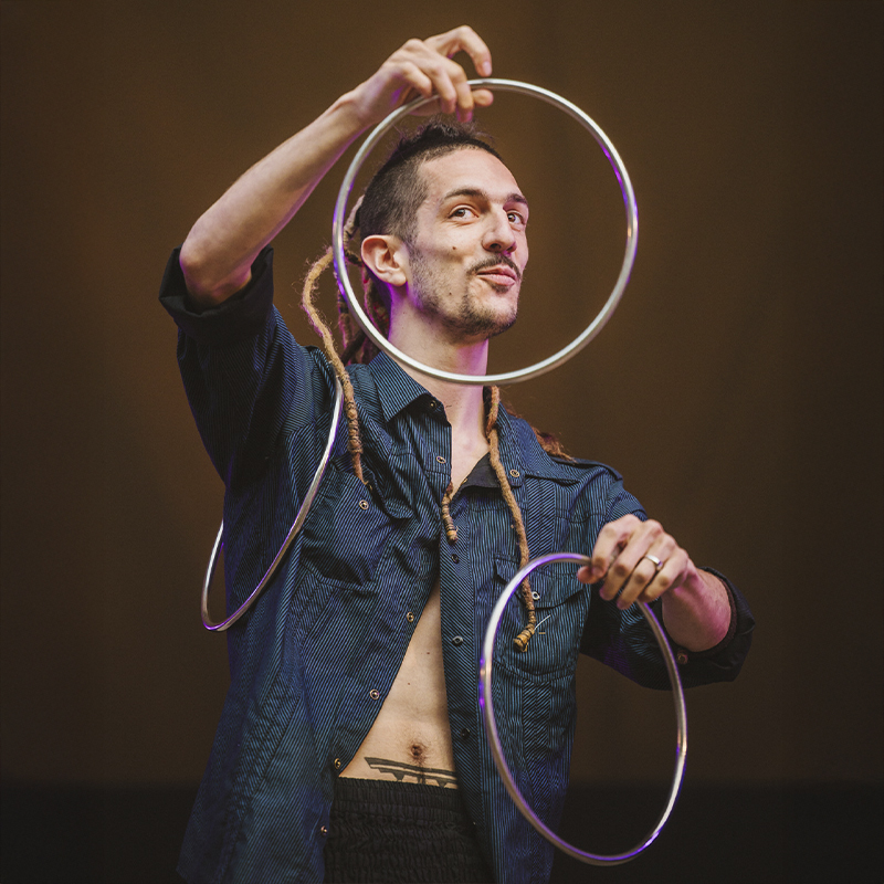 Magia Navidad 2025: Magia de cerca con Juan Colás - 18:00 horas