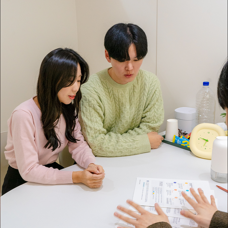 4233 Mind Center Apgujeong: An experiential psychological exhibition space for discovering you, me, and us